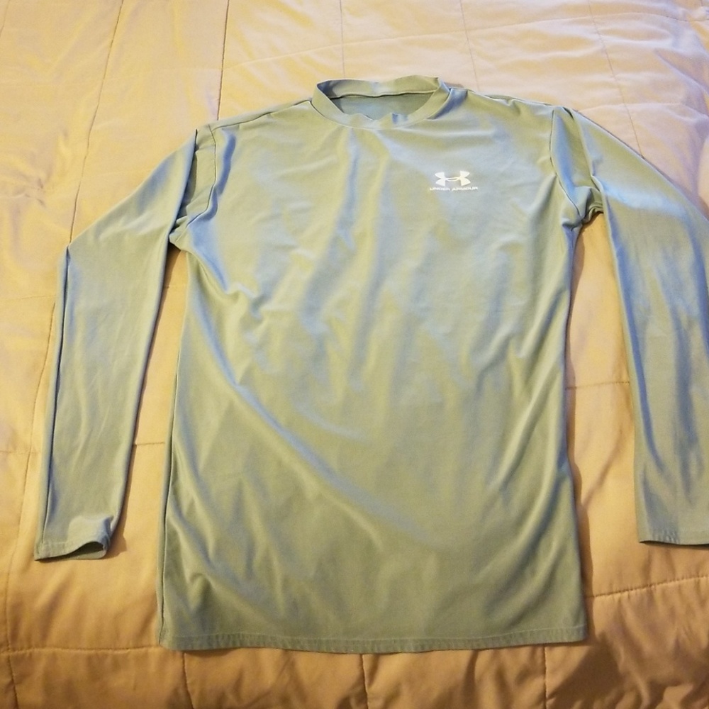 UA gray long sleeve xl  muscle fitted shirt